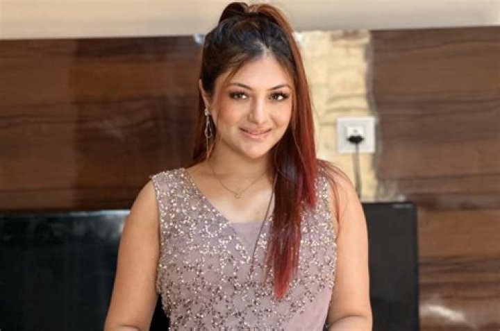 All About Khushi Gadhvi | Age, Net Worth, Relationship, Career