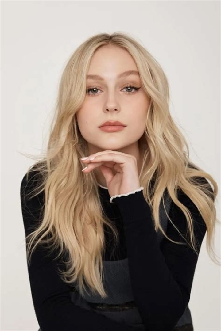 Alyvia Alyn Lind- Biography, Height, Net Worth