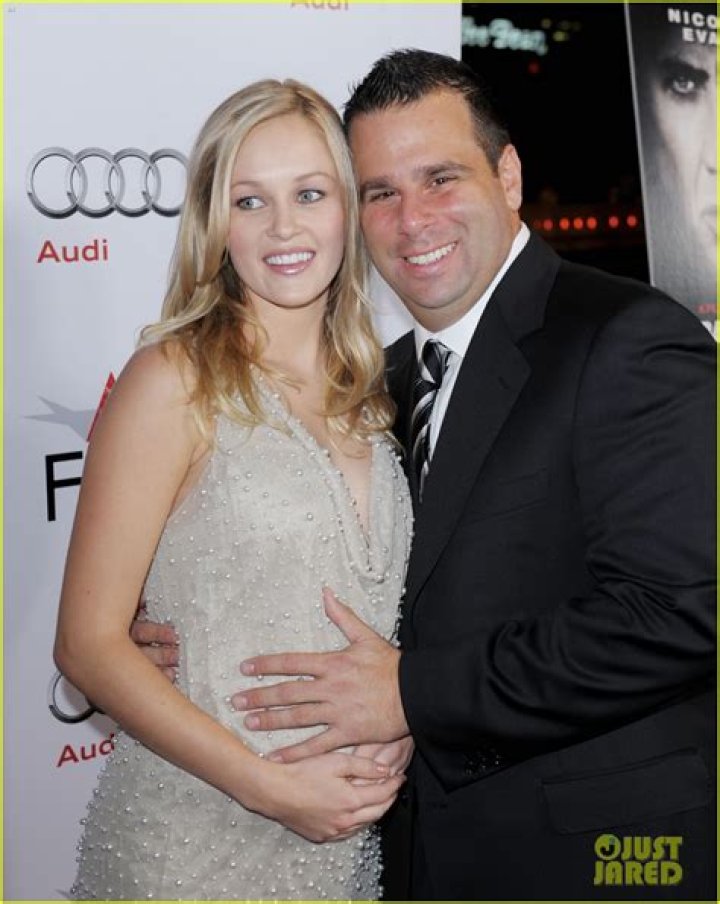 Ambyr Childers- Wiki, Net Worth, Husband, Height