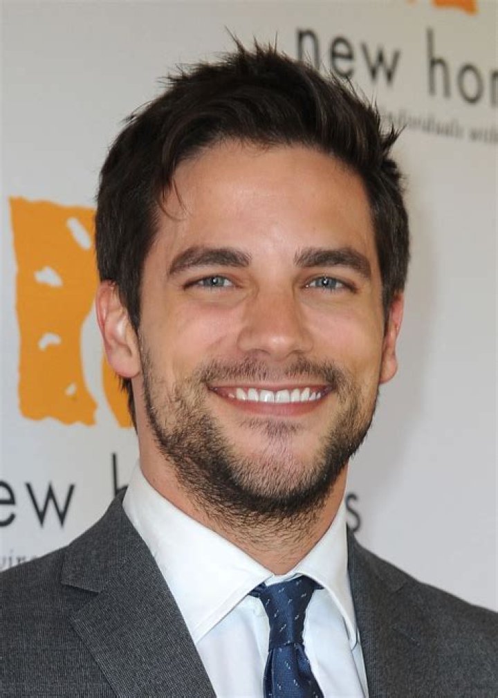 Brant Daugherty- Wiki, Height, Net Worth, Wife, Career