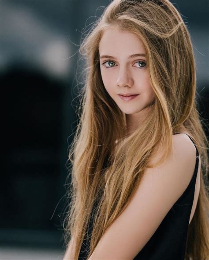 Evie Clair- Biography, Height, Net Worth, Boyfriend