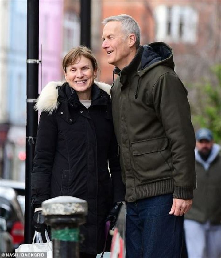 Fiona Bruce | Husband, Nigel Sharrocks, Daughter Mia Sharrocks