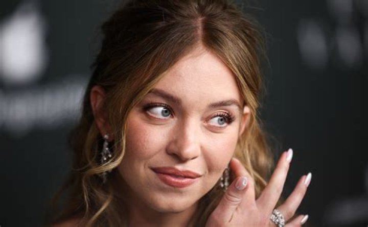 Gibi ASMR : Bio, Net Worth, Age, Husband, Height, Career