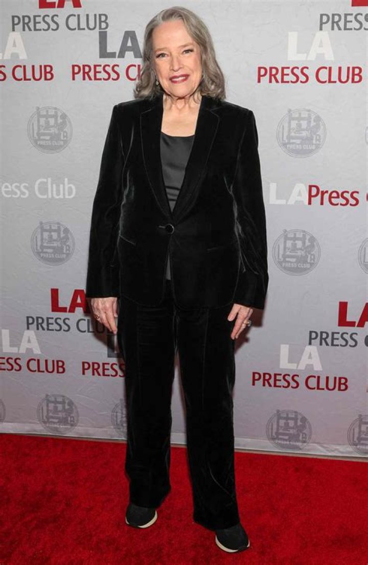 Kathy Bates : Age, Net Worth, Marital Status, Height And Career