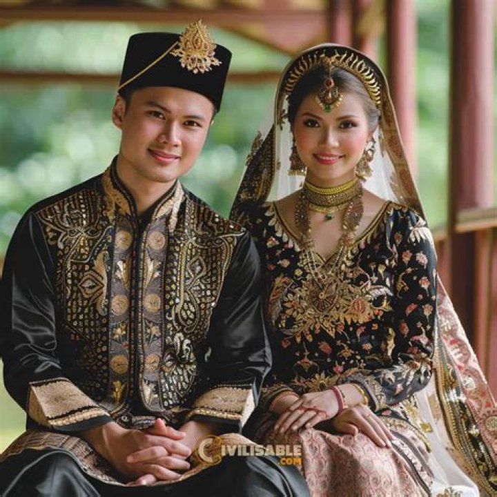 Sarah Hildebrand Viral Video | Why Is The Malaysian Model Trending Online